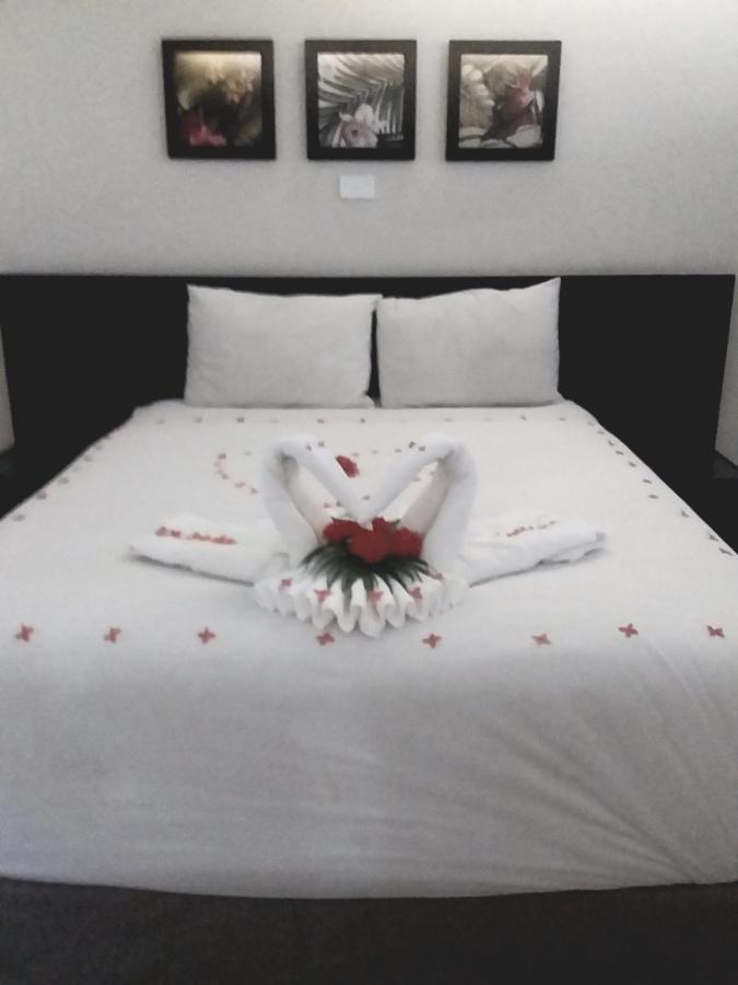 Hotel Oasis Нанди Экстерьер фото